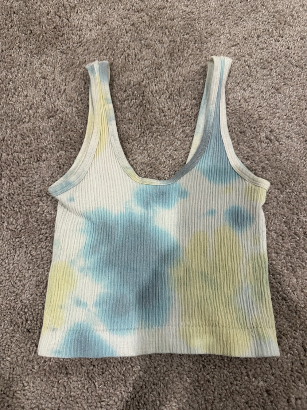 urban outfitters out from under cropped tank top - Picture 4 of 5